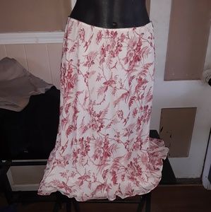 ❤❤ SALE! Great condition Express floral skirt